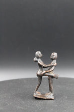 Charger l'image dans la galerie, Petit bronze érotique