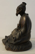 Carregar imagem no visualizador da galeria, Chine - Sage assis en terre cuite