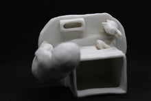 Cargar imagen en el visor de la galería, "Garçon aux lapins" faïence de biscuit