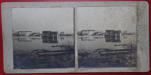 Charger l'image dans la galerie, Photos stéréographies, de la Grande Crue de 1910 vue d'Ivry-sur-Seine et son port.
