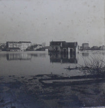 Charger l'image dans la galerie, Photos stéréographies, de la Grande Crue de 1910 vue d'Ivry-sur-Seine et son port.