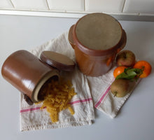 Charger l'image dans la galerie, Lot de 2 pots anciens grès vernissé