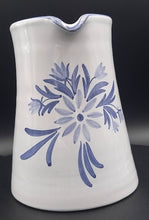 Charger l'image dans la galerie, Pichet faïence " Monastères de Bethléem" France