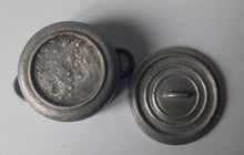 Load image into Gallery viewer, Cocotte et son sous-plat pour poupée