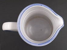 Charger l'image dans la galerie, Pichet faïence " Monastères de Bethléem" France