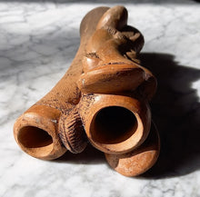 Charger l'image dans la galerie, Pipe terre cuite précolombien