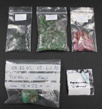 Carregar imagem no visualizador da galeria, Lot pierres précieuses brutes