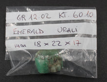 Carregar imagem no visualizador da galeria, Lot pierres précieuses brutes