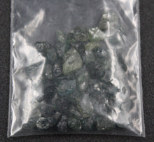 Carregar imagem no visualizador da galeria, Lot pierres précieuses brutes