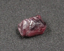 Load image into Gallery viewer, Lot pierres précieuses brutes, Rubis