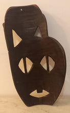 Charger l'image dans la galerie, Lot de masques d'inspiration africaine