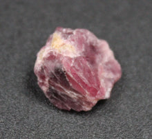 Load image into Gallery viewer, Lot pierres précieuses brutes, Rubis