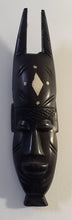 Charger l'image dans la galerie, Masque africain en ébène