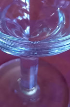 Charger l'image dans la galerie, Verres anciens à vin d'Alsace