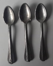 Charger l'image dans la galerie, Couverts pour poupée