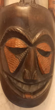 Carregar imagem no visualizador da galeria, Lot de masques d'inspiration africaine