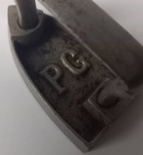 Charger l'image dans la galerie, Fer à repasser ancien de poupée