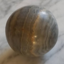 Load image into Gallery viewer, Sphère Agate bleue et beige