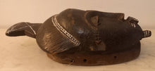 Charger l'image dans la galerie, Ancien et rare masque Baoulé