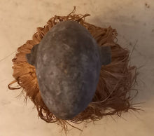 Charger l'image dans la galerie, Ancienne poupée d'homme d'Afrique