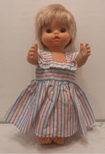 Charger l'image dans la galerie, Poupée FAMOSA