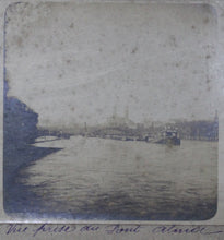 Charger l'image dans la galerie, Photos stéréographies, de la Grande Crue de 1910 à Paris. (pont de l'Alma)