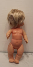 Charger l'image dans la galerie, Poupée FAMOSA