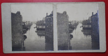 Charger l'image dans la galerie, Photos stéréographies, de la Grande Crue de 1910 vue d'Ivry-sur-Seine et son port.