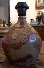 画像をギャラリービューアに読み込む, Très beau pied de lampe vintage en grés