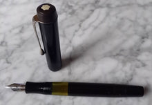 Charger l'image dans la galerie, Stylo Plume MONTBLANC 234 1/2 D.R.P.1943