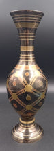 Load image into Gallery viewer, Vase en dinanderie oriental
