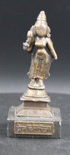Charger l&#39;image dans la galerie, Statuette divinité Thaïlandaise en bronze
