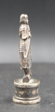 Charger l&#39;image dans la galerie, Statuette Jeanne d&#39;Arc debout en bronze
