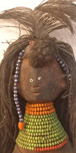 Lade das Bild in den Galerie-Viewer, Ancienne poupée de &quot;fertilité&quot; d&#39;Afrique
