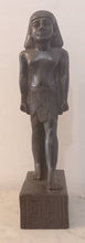 Charger l&#39;image dans la galerie, Statuette de &quot;Femme debout&quot; Égypte.
