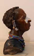 Cargar imagen en el visor de la galería, Sculpture buste d&#39;indien d&#39;Amérique
