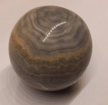 Lade das Bild in den Galerie-Viewer, Sphère Agate bleue et beige
