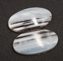 Cargar imagen en el visor de la galería, Lot cabochon agate bleue (paire)
